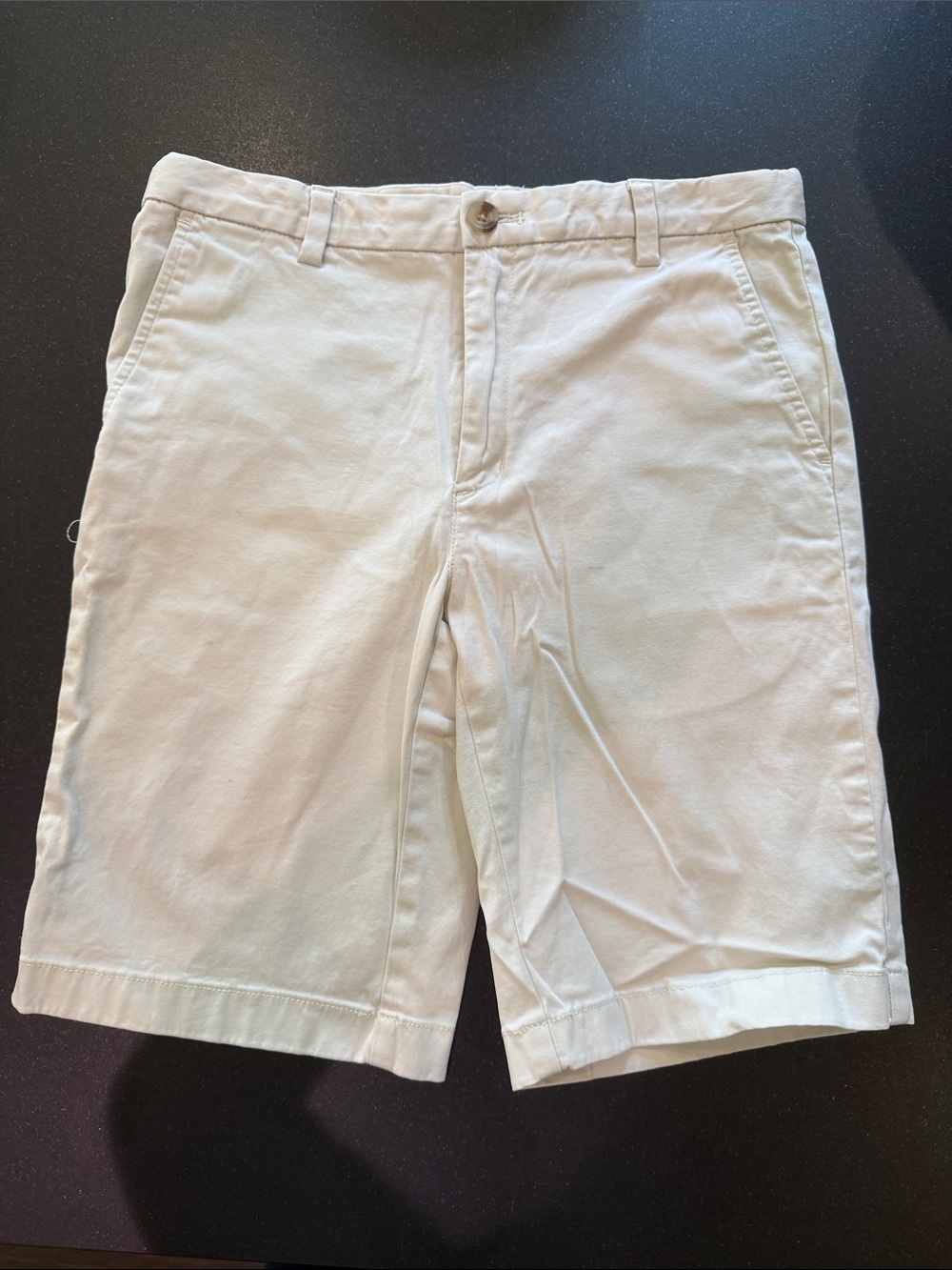 Boyโs Light Stone Cotton Vineyard Vines Shorts size 14